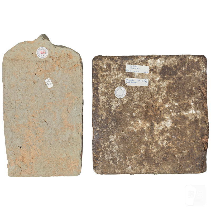 唐 八八五年及宋 陶磚及素三彩佛像瓦 | A GREEN AND OCHRE-GLAZED POTTERY 'BUDDHA' TILE AND A MOULDED POTTERY TILE - 图4